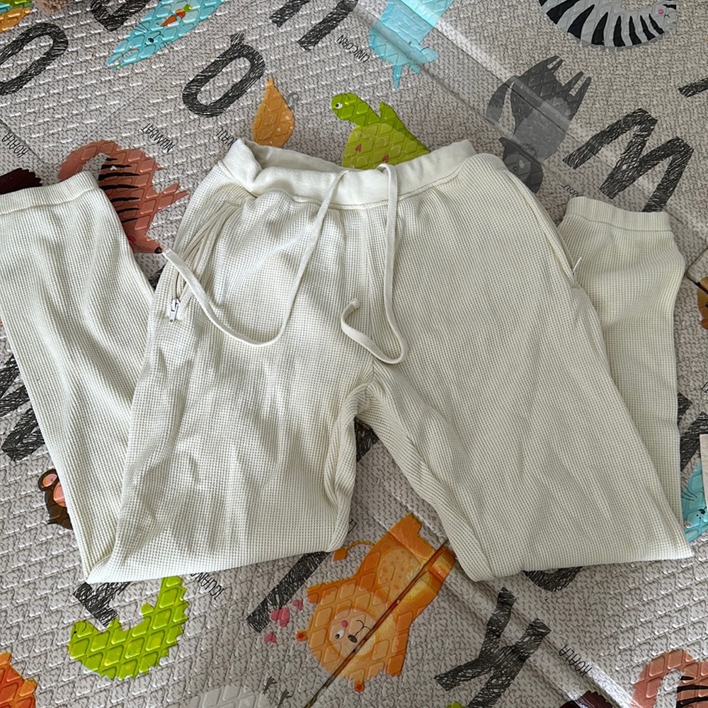 SKIMS JOGGER SIZE M